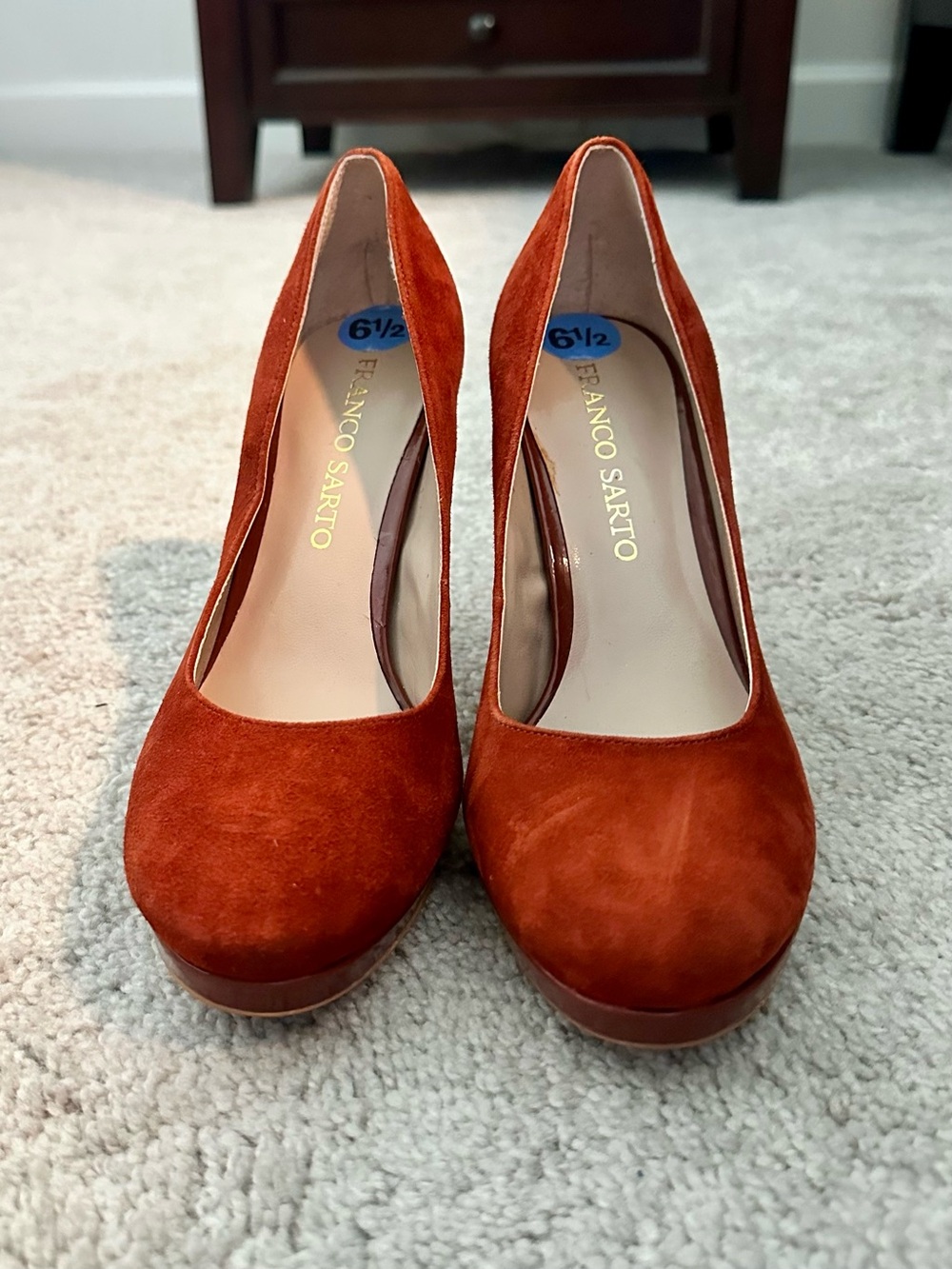 Franco Sarto Suede Pumps in Rust Orange
